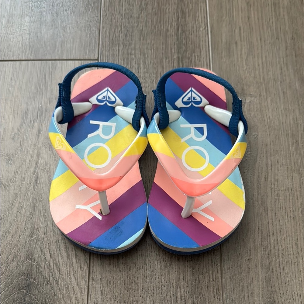 Roxy Pink and Yellow Sandals Vibrant Summer Style
